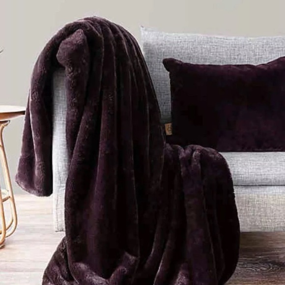 UGG Other Ugg Polar Throw Pillow And Blanket Gift Set New Poshmark